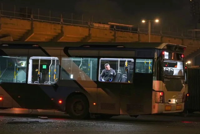 3 buses explode in israel in suspected terrorist attack near tel aviv 17657