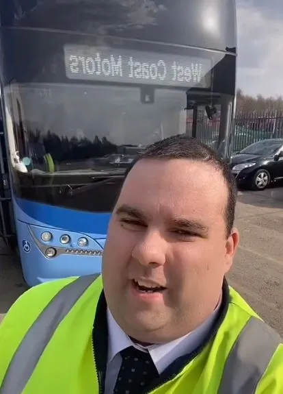 why bus drivers won’t open the doors once they close 17797