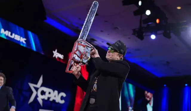 elon musk stuns cpac crowd by brandishing ‘chainsaw for bureaucracy’ on sta 17838