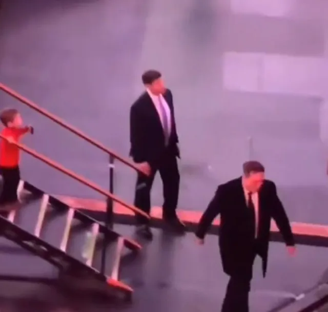 elon musk criticized after viral video shows him walking away from his son 17941