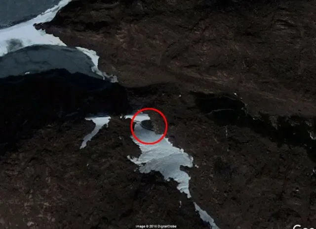 ufo hunters claim to spot alien ship in antarctic cave from google earth im 17997