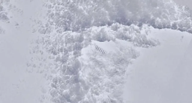 ufo hunters claim to spot alien ship in antarctic cave from google earth im 17999