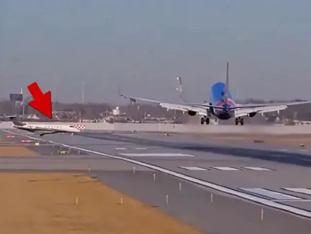 footage shows southwest plane narrowly avoid collision at chicago midway 18138