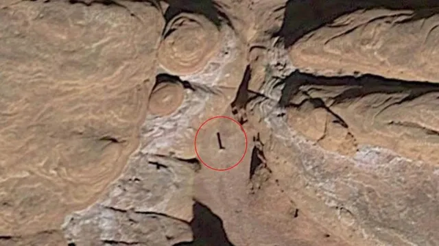 mysterious metal monolith discovered in utal desert 18338