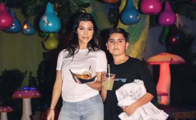 kourtney kardashian responds to rumors about 15-year-old son mason having a 18510