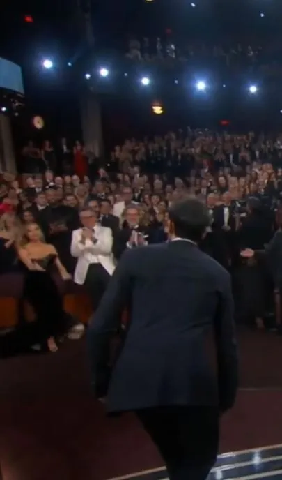oscars viewers criticize adrien brody for gross moment before accepting b 18565