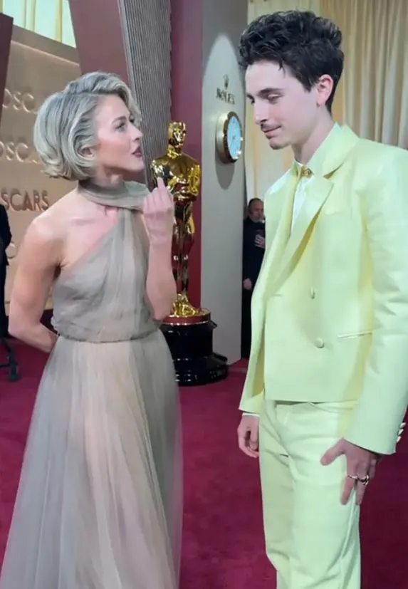 timothee chalamet shuts down julianne houghs oscars 2025 interview request 18610