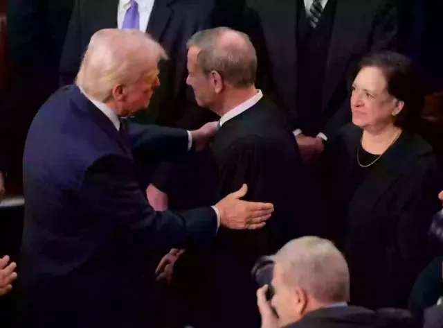 donald trump clarifies his hot mic moment with supreme court chief justice 18837