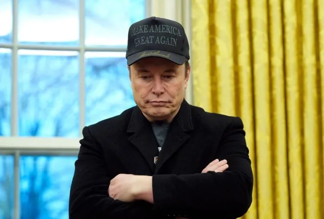 white house respond to questions about elon musks outfit choices amid zele 19092