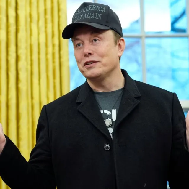 white house respond to questions about elon musks outfit choices amid zele 19091