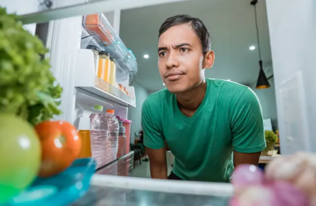 7 warning signs your fridge needs to be replaced 19634