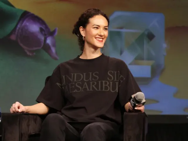 bluesky ceo takes a jab at mark zuckerberg with bold statement on her t-shi 19798