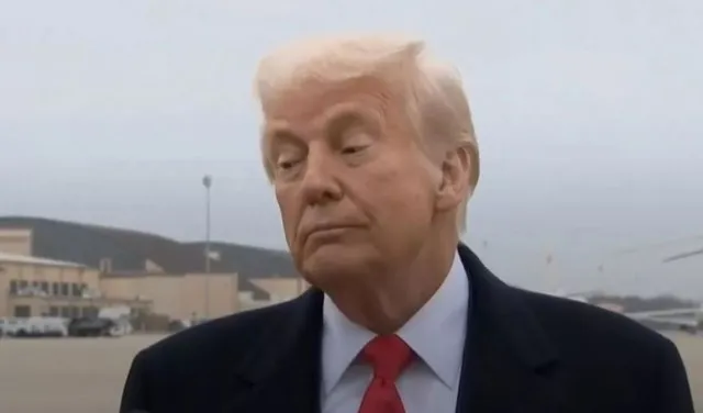 body language expert analyzes trumps reaction after being hit in the face 19733