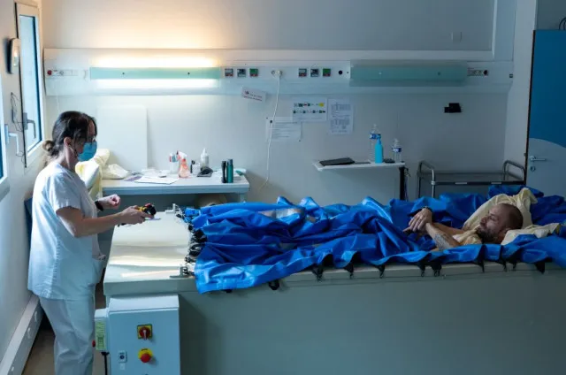 european space agency offers $5,300 to volunteers for 10 days of bed rest - 19852