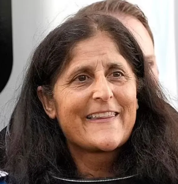 shocking before-and-after photos reveal the effects of nine months in space 19937