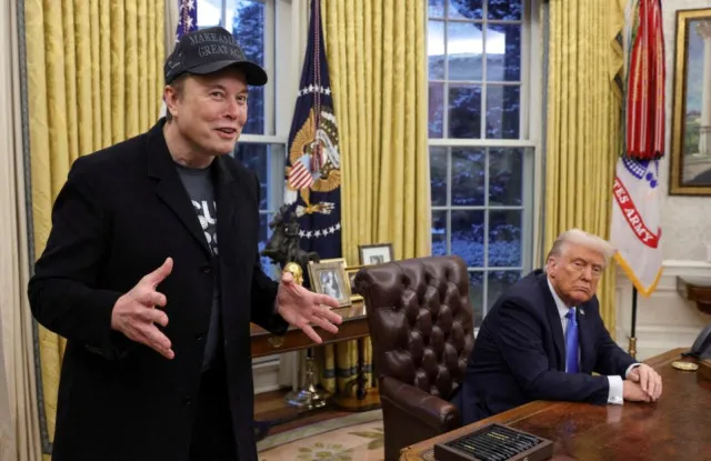 elon musk responds after donald trumps war plans accidentally leak to jour 20470