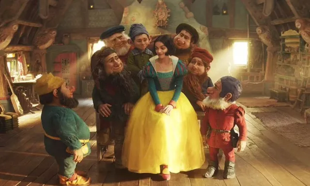 embarrassing photos show deserted snow white theaters with no bookings duri 20507