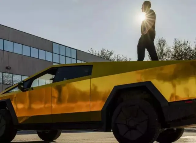 elon musk halts all cybertruck deliveries after parts start falling off as 20847