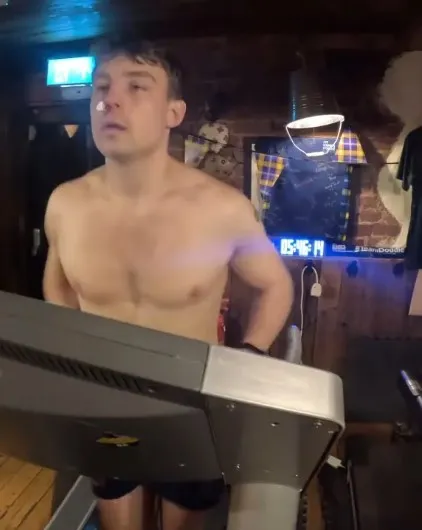 gen z athlete collapses after running on treadmill for 24 hours to raise mo 21512