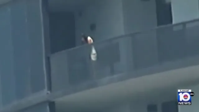 nfl star tyreek hill and wife involved in domestic dispute captured on vide 21735