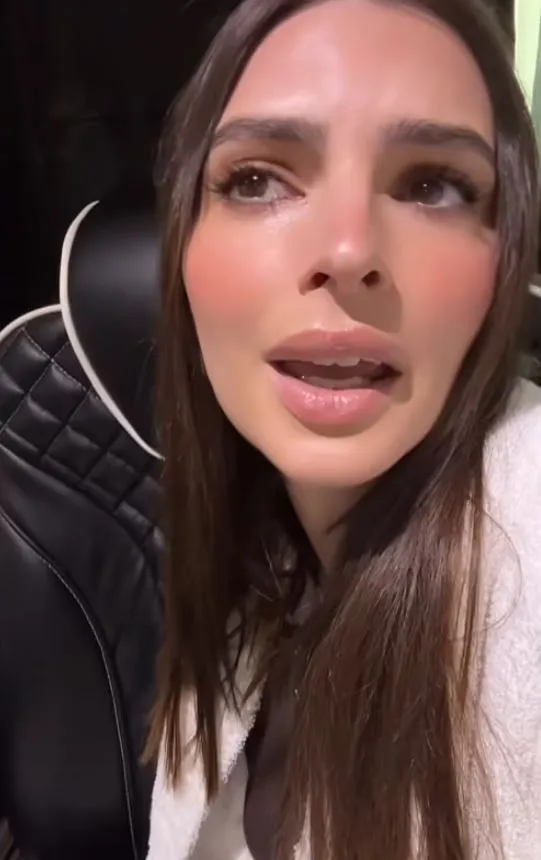 emily ratajkowski slams blue origin space trip as disgusting and destroy 22016