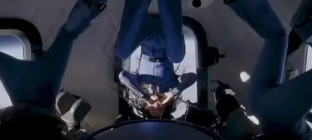 people stunned by inside footage of blue origin spacecraft showing lauren s 21995