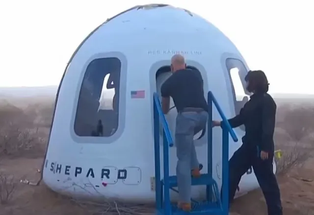 conspiracy theorists spark controversy after claiming blue origin ship feat 22237
