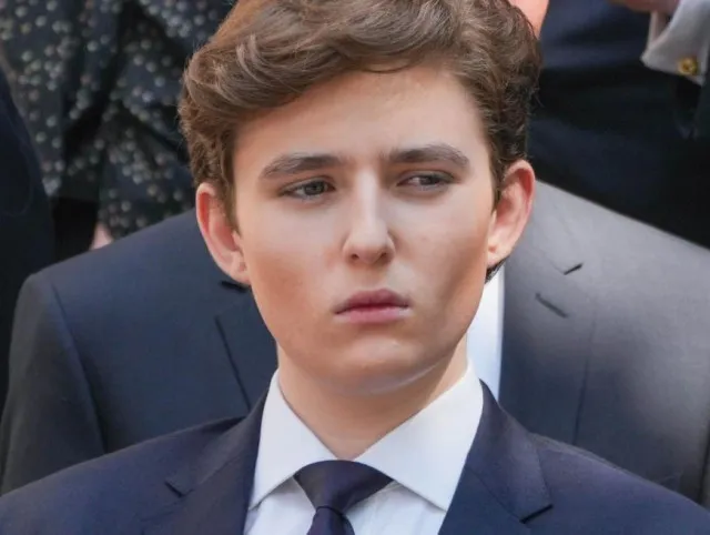 barron trump uses xbox to chat with nyu friends instead of sharing his phon 22572