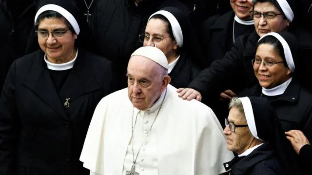 people are just learning why women cant become pope as pope francis dies a 22667