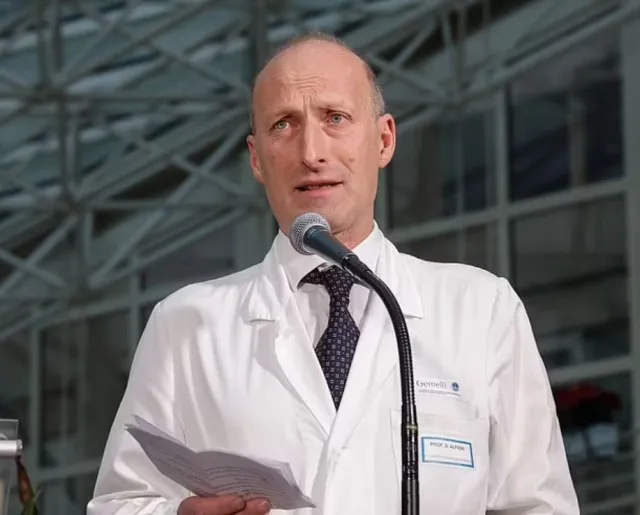 doctor reveals pope francis heartbreaking final moments before his passing 22857