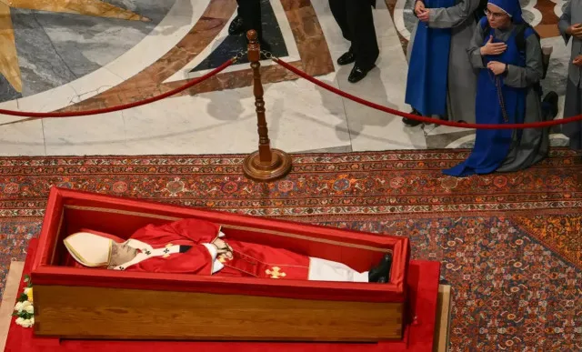 items to be buried with pope francis revealed as part of the burial ceremon 22950