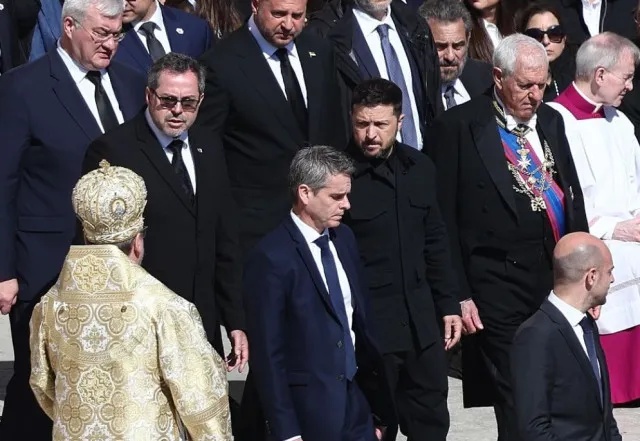 reason president zelensky is not wearing a suit to pope francis funeral 22999