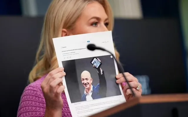 trump reveals what he really thinks about jeff bezos after amazon tariff ba 23180