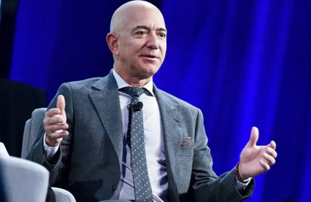 white house criticizes amazon for its plan to show tariff costs on each ite 23123