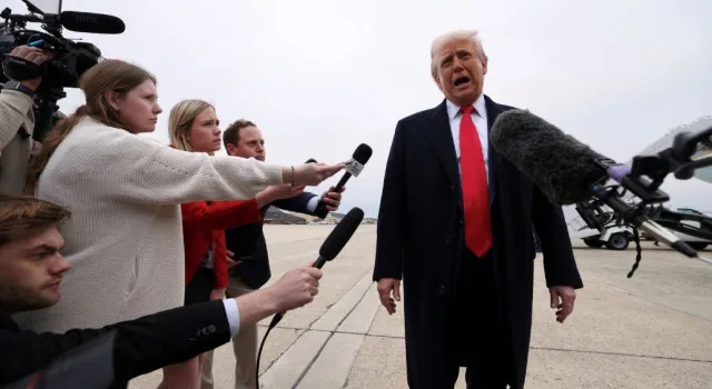 awkward moment donald trump gets laughed at during town hall after bizarre 23222
