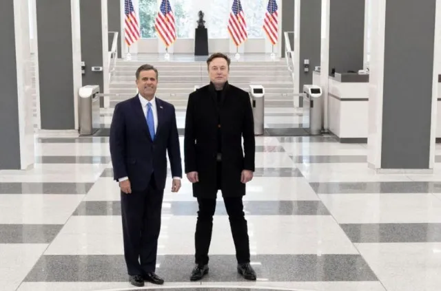 elon musk shares cia photo and everyones asking the same question 23268