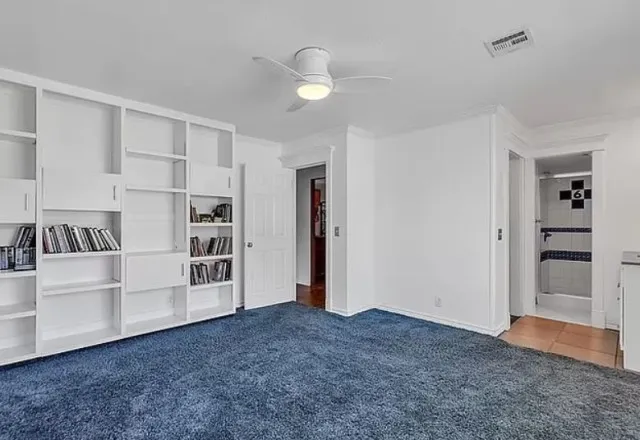 people stunned as home with full replica of white houses oval office goes 23300