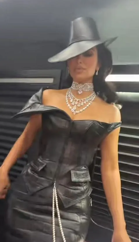 north west makes met gala debut with kim kardashian amid kanye west securit 23482