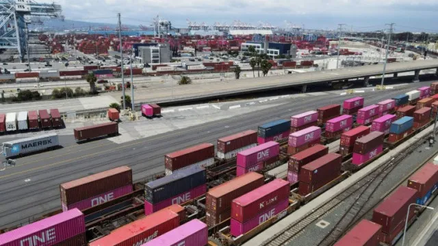 chinese goods face 145% tariffs as first cargo ships arrive in los angeles 23568