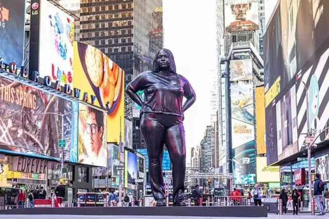 americans are raging over 12-foot-tall woman statue in times square 23627
