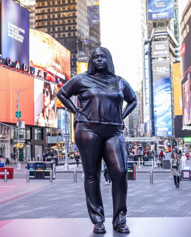 americans are raging over 12-foot-tall woman statue in times square 23629