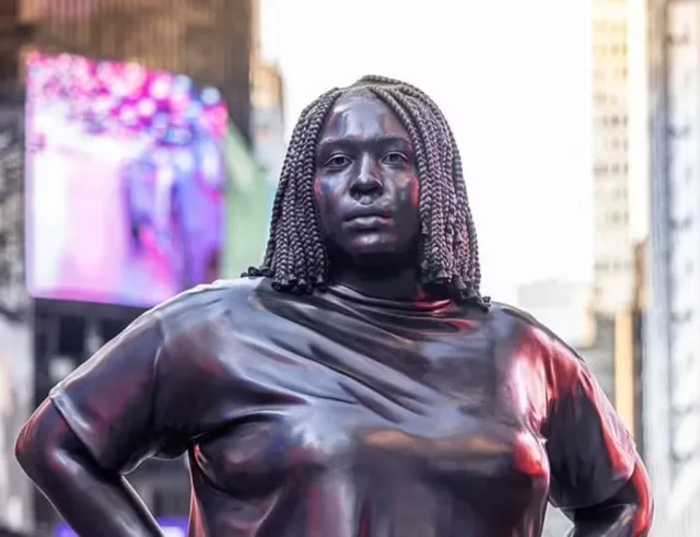 americans are raging over 12-foot-tall woman statue in times square 23628