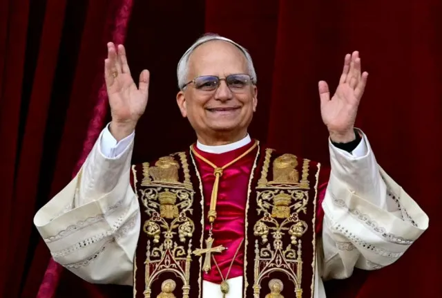 new pope elected as white smoke emerges from sistine chapel 23653