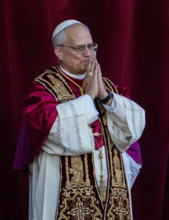 new pope elected as white smoke emerges from sistine chapel 23654