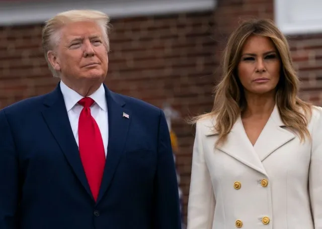people stunned by how many days melania trump has stayed with trump at whit 23667