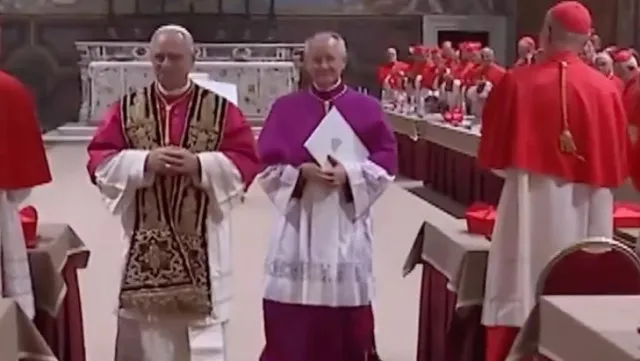 pope leo xiv’s emotional first moments after historic election as american 23728