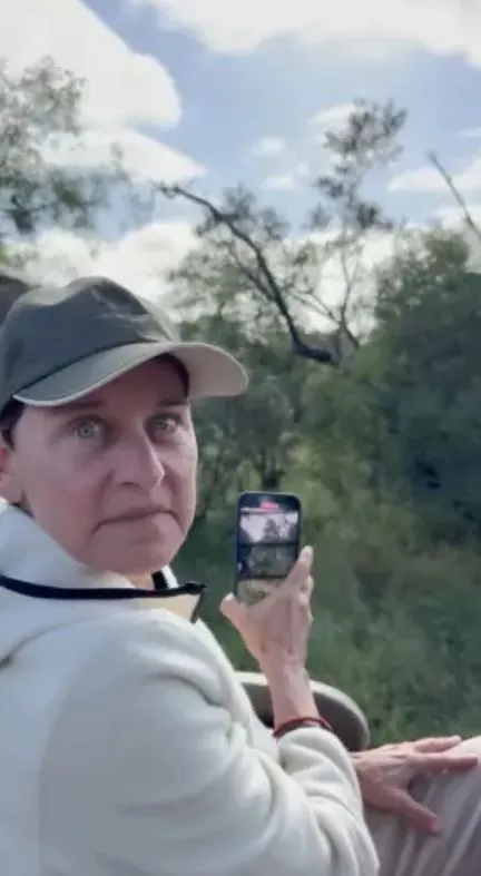 ellen degeneres stuns fans with life in the english countryside after leavi 23833