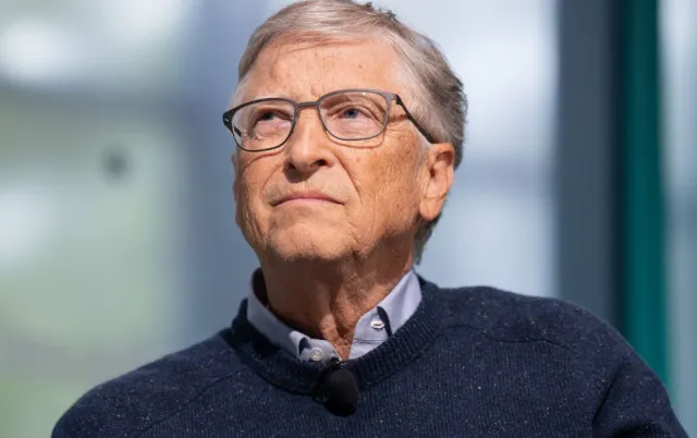 elon musk hits back at bill gates after he accused him of killing the worl 23810