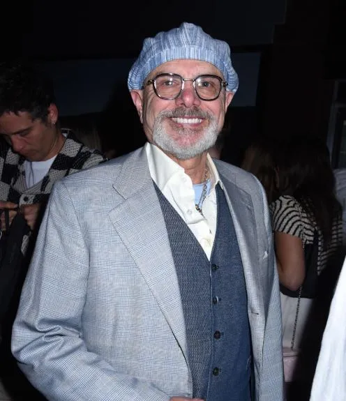 joe pantoliano considers leaving the u.s he feels uncomfortable under tru 23840