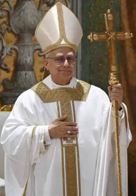 pope leo xiv steps into luxurious life with $520k ring and bulletproof car 23748